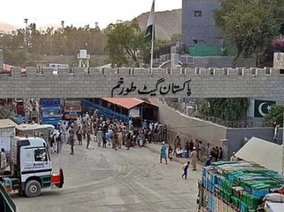 باكستان تحمّل طالبان مسؤولية إغلاق الحدود وتعطّل المشاريع الإقليمية