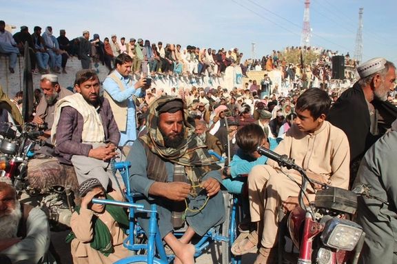 د چمن پرلت په ۵۳ ورځ سلګونو معلولینو د دې اعتراض په ملاتړ لاریون وکړ