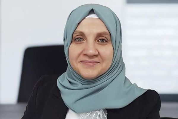 گامی در راستای رفع نگرانیهای جهانی؛ حکومت موقت سوریه یک زن را مسئول امور زنان تعیین کرد