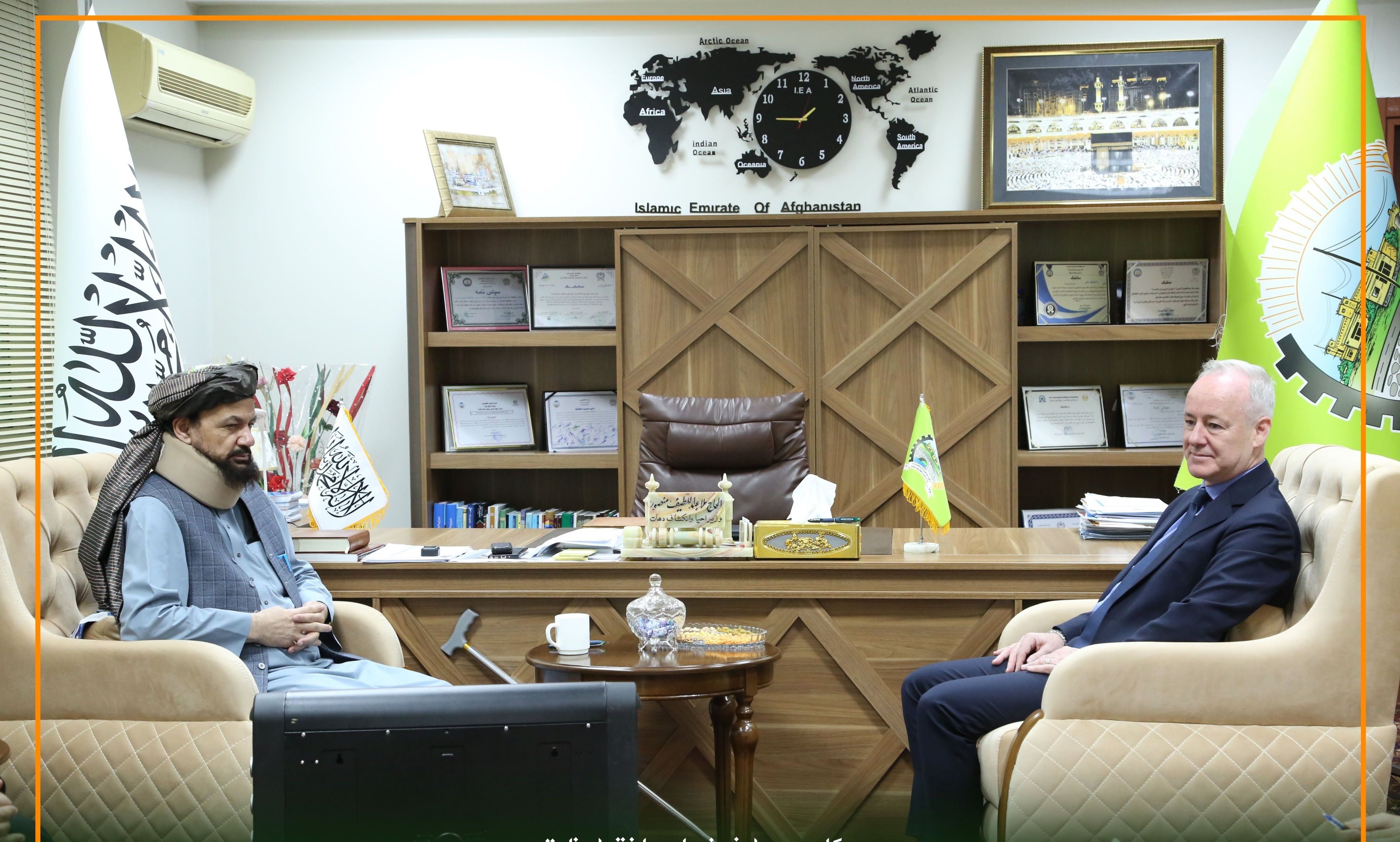 د طالبانو او د خوړو نړیوال پروګرام چارواکي د همکاریو د پراختیا په اړه غږېدلي 