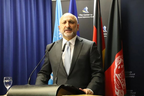 حنیف اتمر: مبارزه در برابر ظلم طالبان مسئولیت ملی تمام افغانهاست