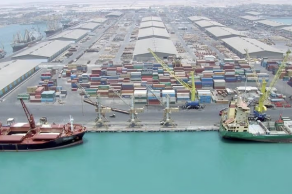 وزير تجارة طالبان يبحث مع نظيره الإيراني تعزيز التعاون عبر ميناء تشابهار