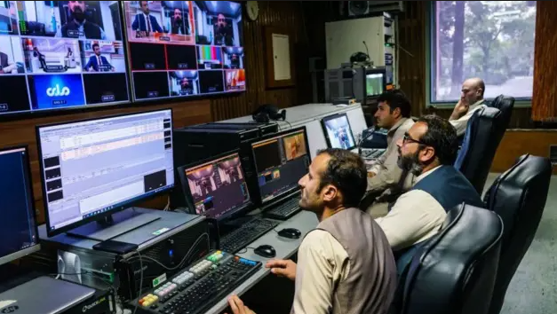  طالبانو کورنیو رسنیو ته سپارښتنه کړې چې سیاسي بحثونو ته مشخص مېلمانه ور وغواړي