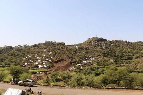 سعودي عربستان پر طایف او ینبع سیمو د یمني یاغیانو توغول شوي ۶ توغندي شنډ کړل
