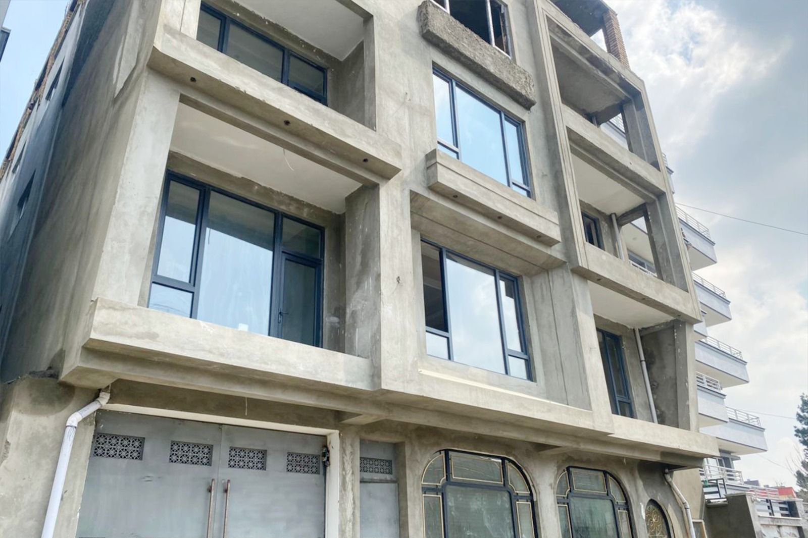 دستور طالبان: هیچ‌کس نمی‌تواند بلندمنزل بسازد