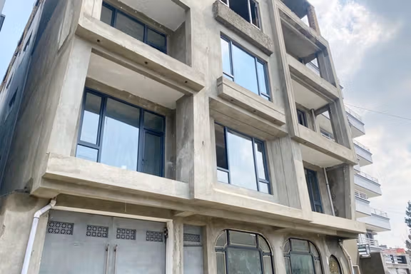 دستور طالبان: هیچکس نمیتواند بلندمنزل بسازد