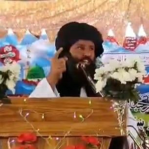 رجل دين بارز في طالبان يصدر فتوى بـ"الجهاد" ضد باكستان