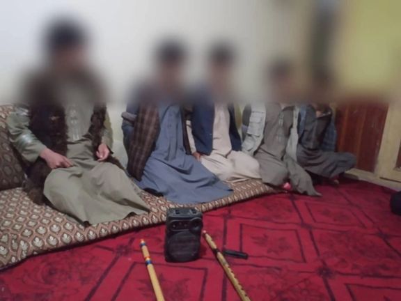 طالبان پنج نفر را در ولسوالی چاه آب تخار به دلیل نواختن موسیقی بازداشت کردند
