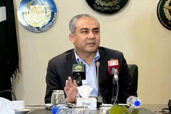 وزير الداخلية الباكستاني: سنوجّه إلى أفغانستان رداً قاسياً كما فعلنا مع الهند