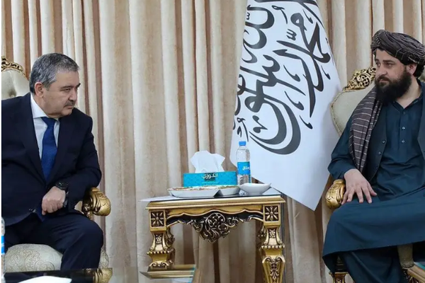 Taliban & Uzbekistan Officials Meet to Discuss Border & Economic Cooperation