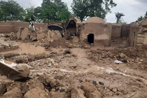 طالبان: په تېرو لسو ورځو کې د طبیعي پېښو له امله ۷۷ کسان مړه شوي او ۱۳۷ نور ټپیان دي