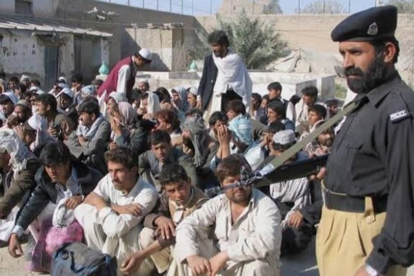 طالبان: د پاکستان له زندانونو ۱۴ تنه خوشې شوي افغانان افغانستان ته ستانه کړل شول