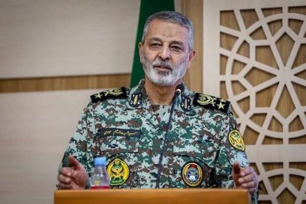 د ایران پوځ لوی درستیز: د امریکا پر وړاندې د اوږدمهاله جګړې لپاره بشپړ چمتووالی لرو