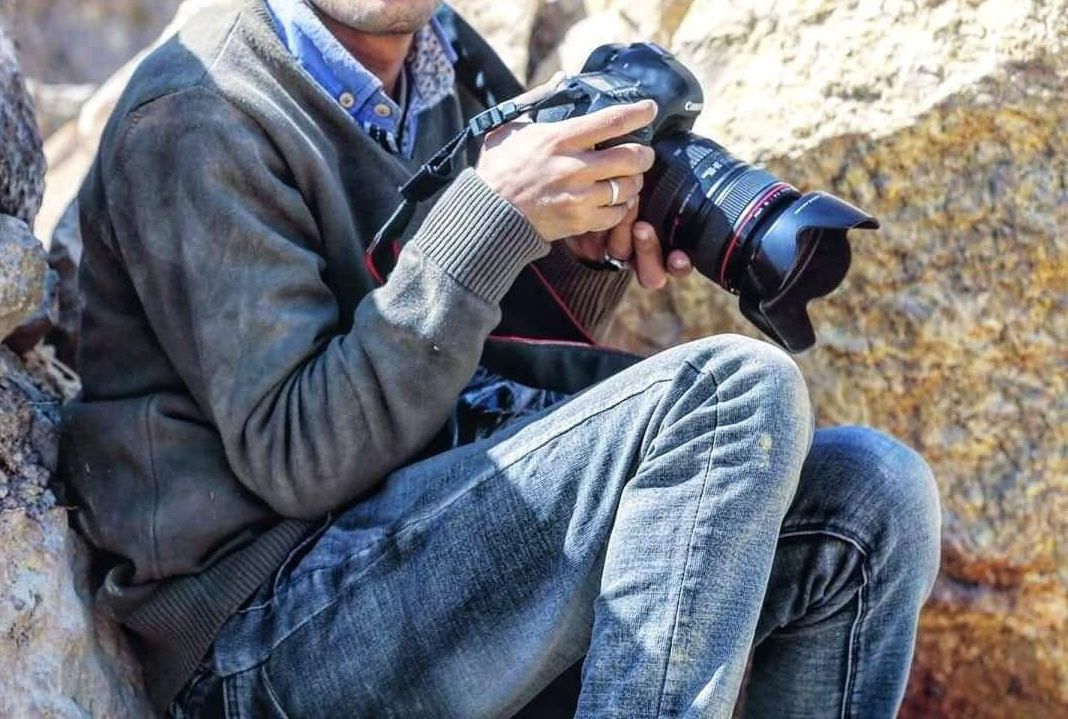 د تصویر اخیستنې نړۍواله ورځ؛ کندهار کې د طالبانو له‌خوا پر تصویر اخیستونکو دوه کلن بندیز