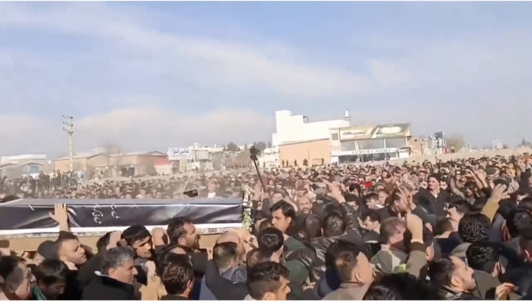 جمعیت گسترده در تشییع جنازه جنرال مخالف طالبان که در تهران ترور شد