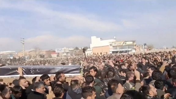 په تهران کې د وژل شوي طالب ضد جنرال د جنازې مراسم د ګڼو افغانانو په ګډون ترسره شوه