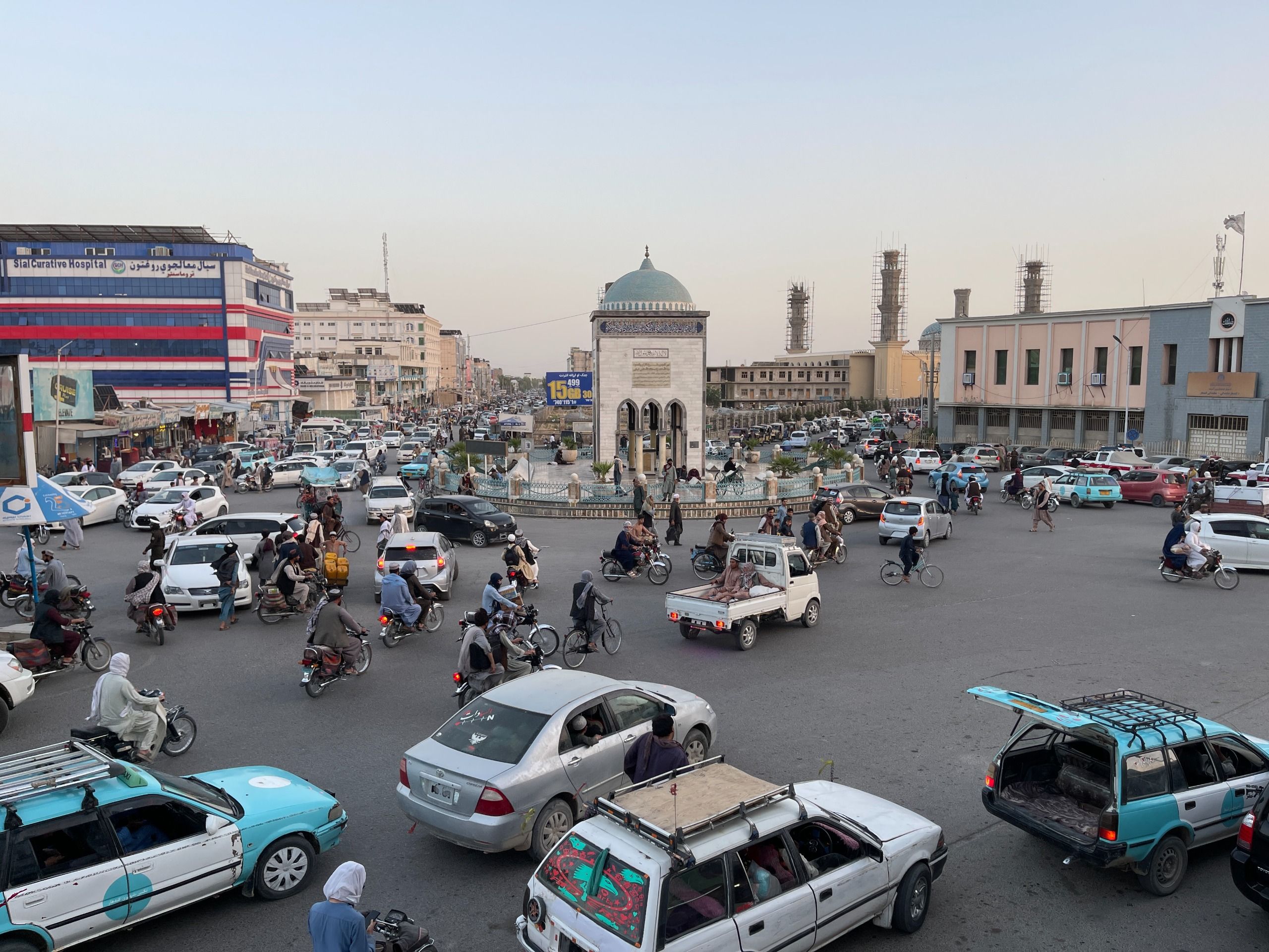 انځوریز راپور؛ کندهار کې اقتصادي ناورین د لوی اختر خوښۍ مړاوې کړې دي