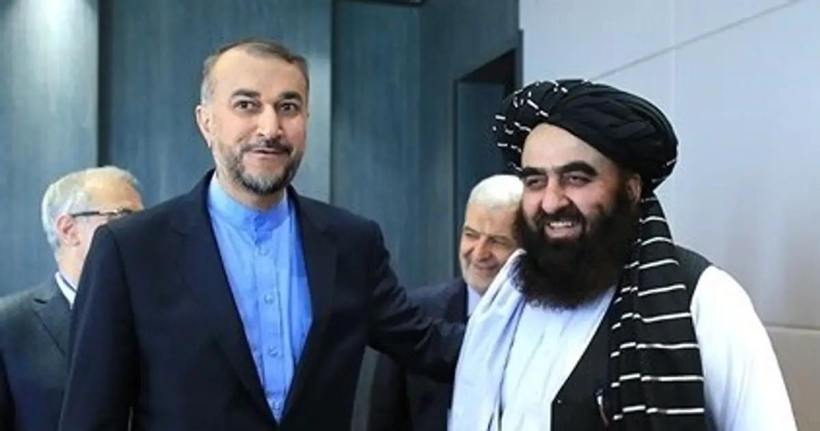 روزنامه جمهوری اسلامی: پاکستان و تاجیکستان با طالبان تسویه‌حساب می‌کنند، اما ایران مدارا