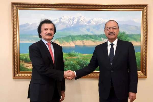 پاکستان او ازبکستان د افغان ټرانس رېل پټلۍ پروژې پر پلي کولو ټینګار کړی