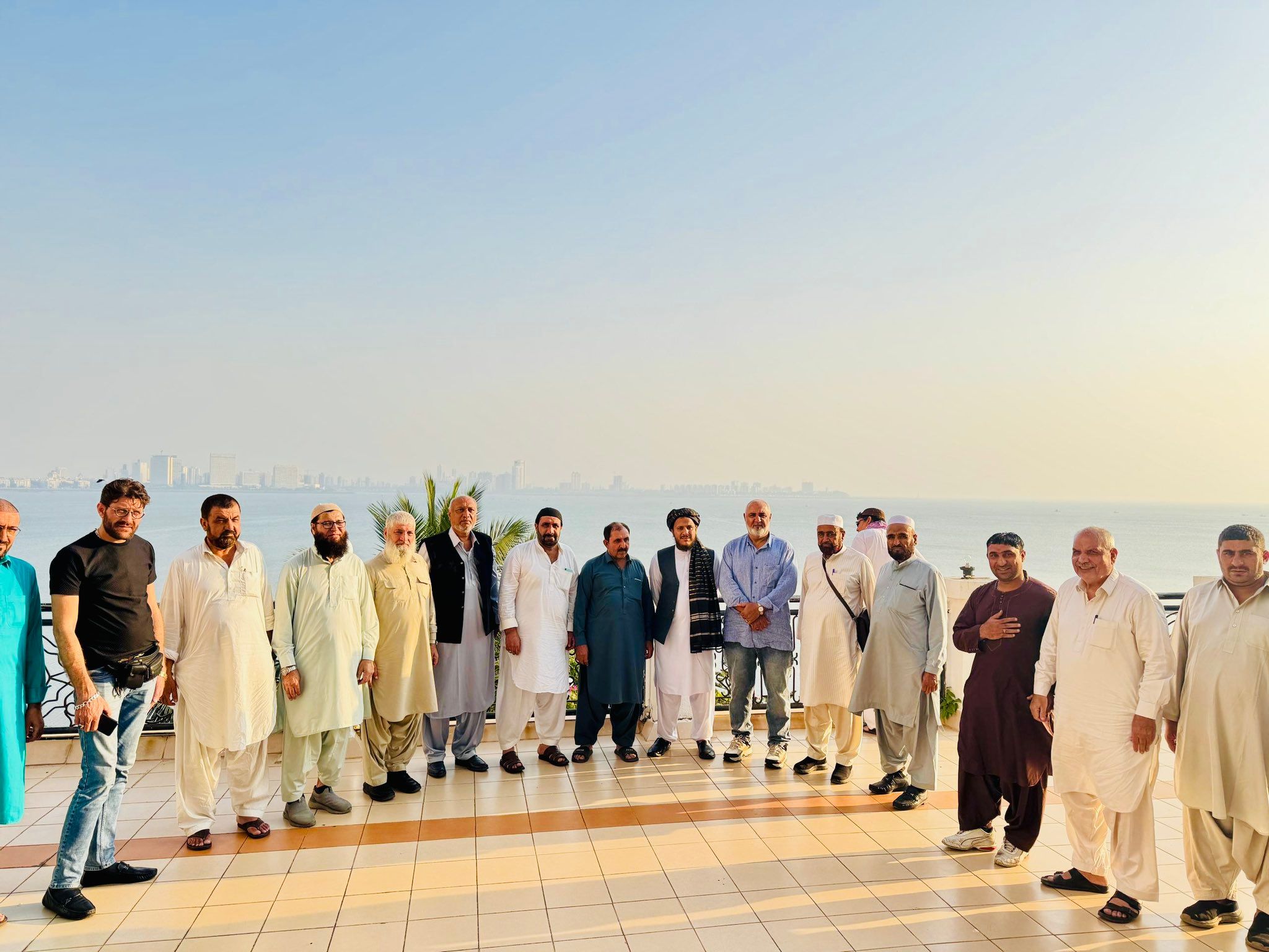 جنرال قنسول طالبان در مُمبی با "هندی‌های افغانی‌الاصل" دیدار کرد