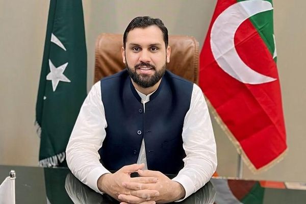 مینا خان افريدي: د پېښور عالي محکمې د حکم باوجود مې جرمني ته د سفر مخه نیول شوې