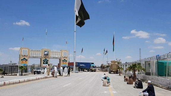 منابع میگویند در حمله مهاجمان مسلح در شهرک چمن یک نظامی پاکستان کشته شده است