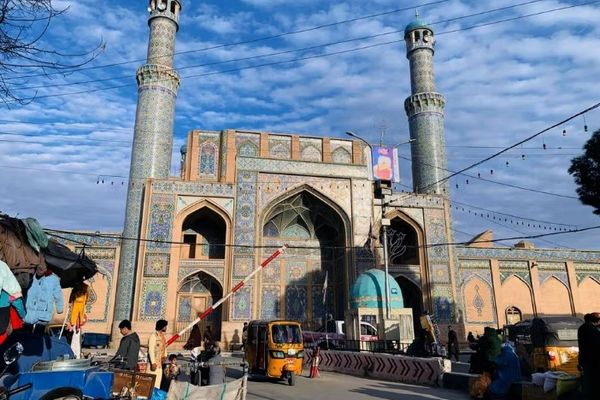 Taliban Ban Women From Mosques In Kandahar & Herat During Ramadan Prayers