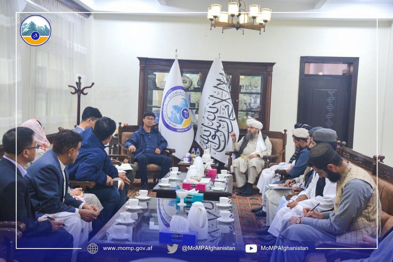 د طالبانو وزیر چینایي کمپنۍ ته د افغانستان په کانونو د پانګونې لپاره شرط کېښود