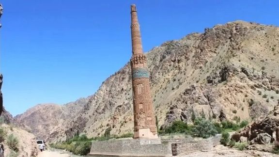 بنای تاریخی در خطر فروپاشی؛ مقام یونسکو از منار جام دیدن کرد