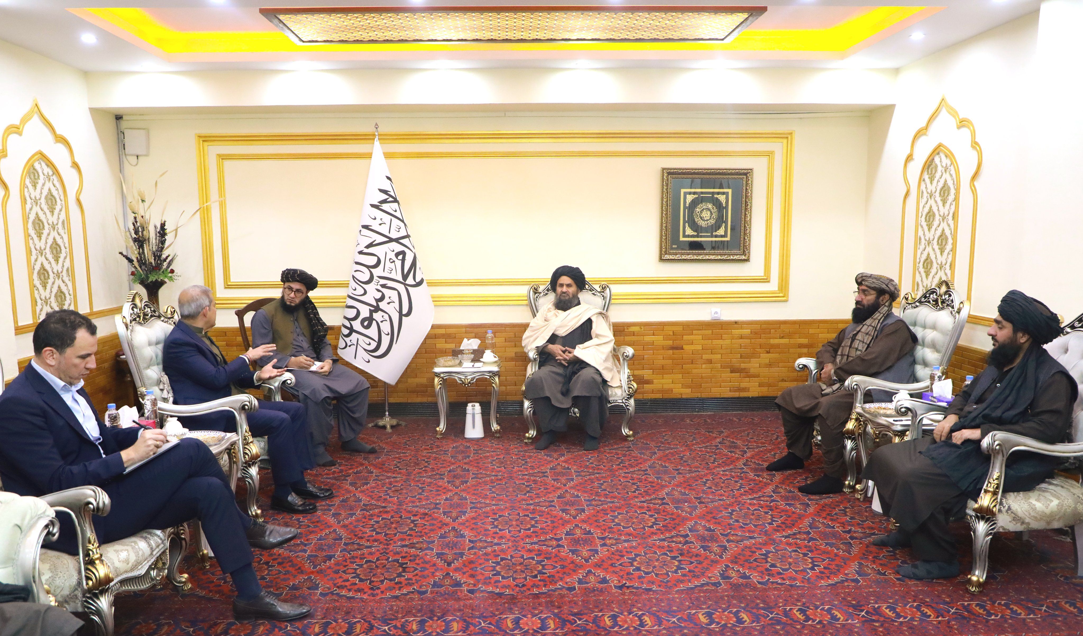 دو روز پس از تیراندازی در دفتر یوناما؛ معاون نمایندگی سازمان ملل با ملا برادر دیدار کرد