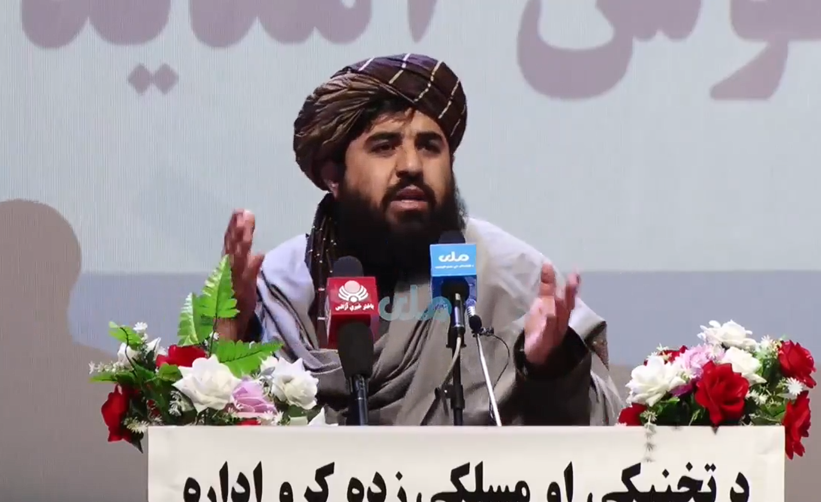 د طالبانو لوړپوړی چارواکی فتح الله منصور: په ګاونډ کې د شریرو عناصرو هڅې باید شنډې کړو