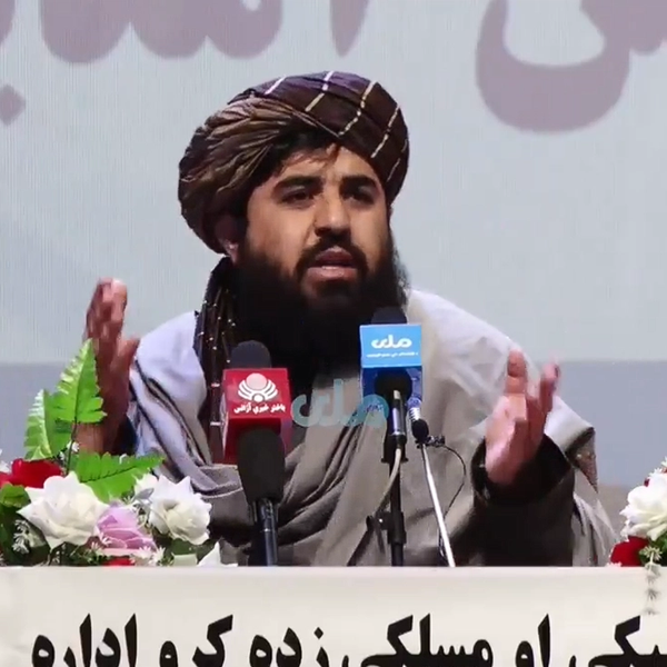 د طالبانو لوړپوړی چارواکی فتح الله منصور: په ګاونډ کې د شریرو عناصرو هڅې باید شنډې کړو