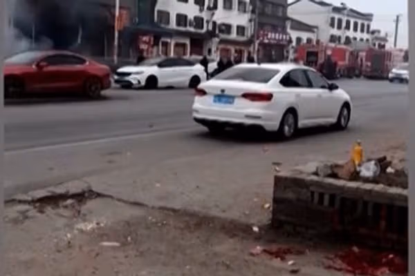 انفجار در فروشگاه مواد آتشبازی در چین جان دستکم ۱۲ نفر را گرفت