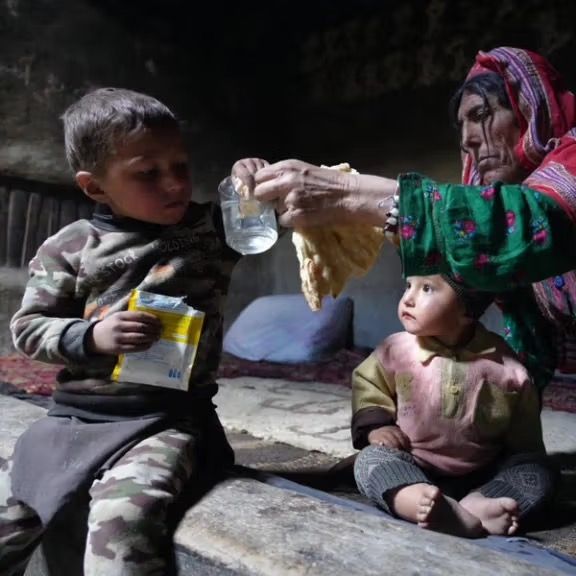 بریتانیا ۸ میلیون پوند برای مقابله با سوءتغذیه کودکان به افغانستان اختصاص داد