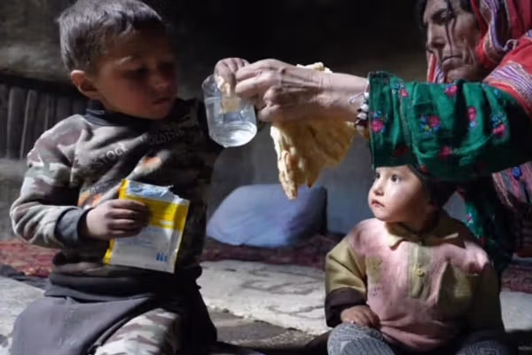 بریتانیا ۸ میلیون پوند برای مقابله با سوءتغذیه کودکان به افغانستان اختصاص داد