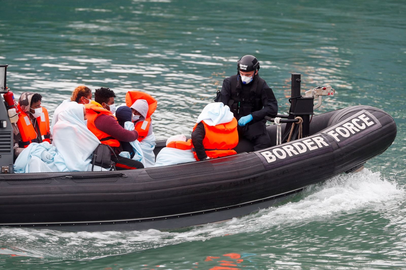 درخواست دو مقام سابق بریتانیا: همکاران پیشین افغان ما را به رواندا اخراج نکنید