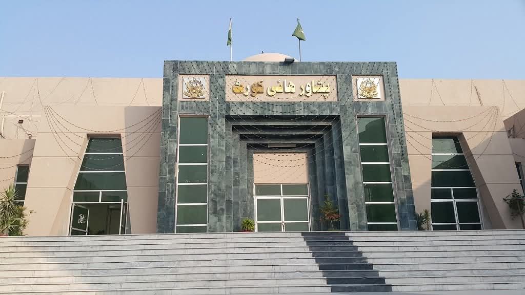 د پېښور سترې محکمې یو افغان ته د «پاکستاني اصل» کارت د ورکولو امر کړی
