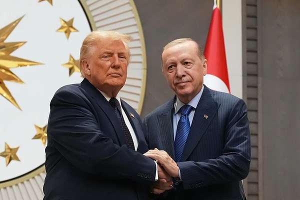 د ټرمپ د ترور ګواښ؛ له ترکیې د امریکا د ولسمشر پټ لېږد
