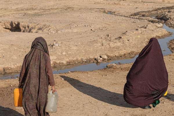 اداره مبارزه با حوادث طبیعی طالبان: کمبود آب آشامیدنی در بادغیس هزاران نفر را آواره میکند