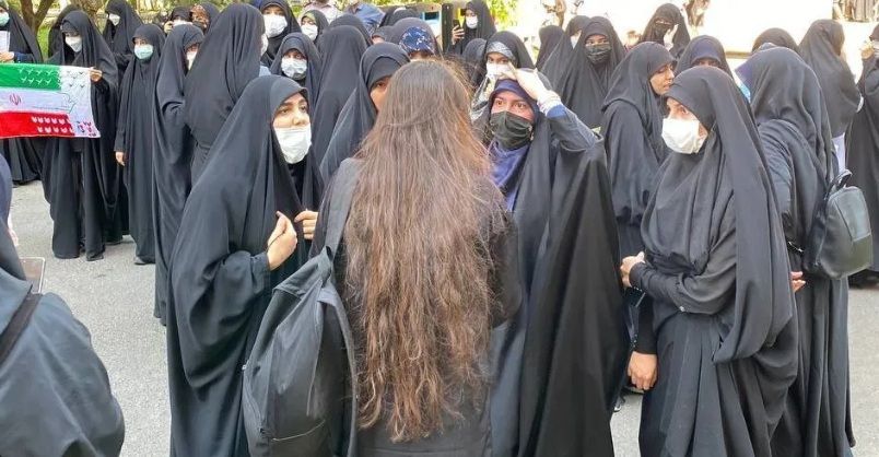 عملکرد جمهوری اسلامی چگونه به بی‌اعتمادی دینی در ایران انجامید