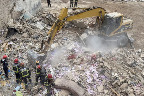 په مراکش کې د دوو ودانیو نړېدو له امله ۲۲ کسان مړه شوي دي