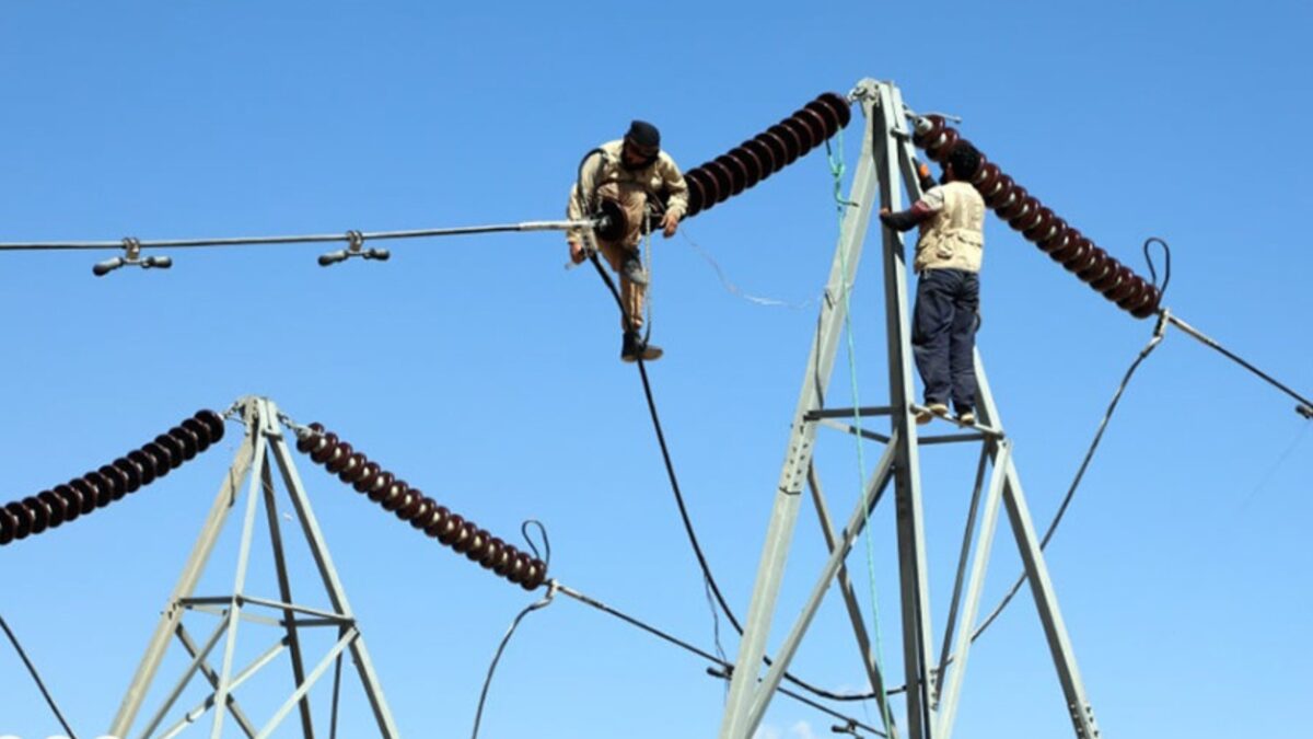 د برېښنا شرکت: د ازبکستان د وارداتي برېښنا مزي بېرته ونښلول شول