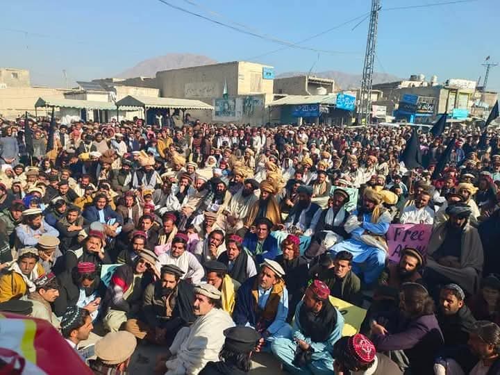 د علي وزیر د خلاصون لپاره په سویلي وزیرستان کې لاریون وشو