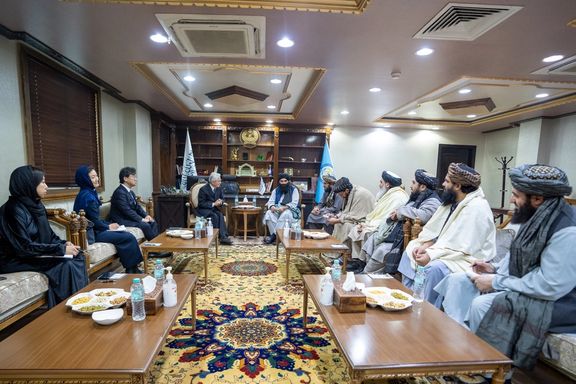 سراج الدين حقاني له جاپاني پلاوي سره په ليدنه کې؛ سياسي مسايل بايد د خبرو له لارې حل شي