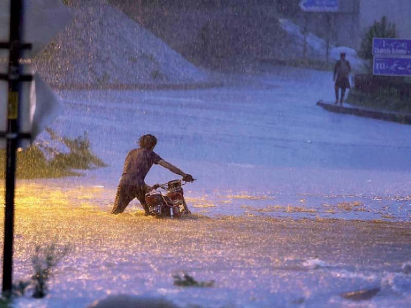 دستکم شش نفر در باران‌های شدید و رعد و برق در پنجاب پاکستان جان باختند