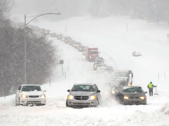 په امریکا کې د ژمني توپان له امله تر اوسه ۲۸ کسان مړه شوي