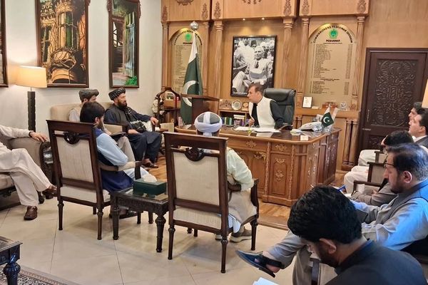 پاکستاني چارواکو له طالبانو افغانستان کې د بندپاتې زرو پاکستاني وګړو د ستنولو غوښتنه کړې