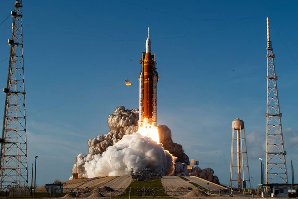 له اپولو تر ارټېمېس؛ په سپوږمۍ کې د انساني څېړنو نوی فصل