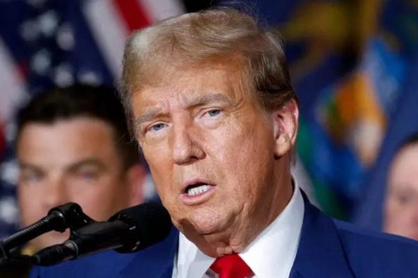 ټرمپ: د بلاروس ولسمشر د سیاسي بندیانو په خوشې کولو کې مهم ګام پورته کړ