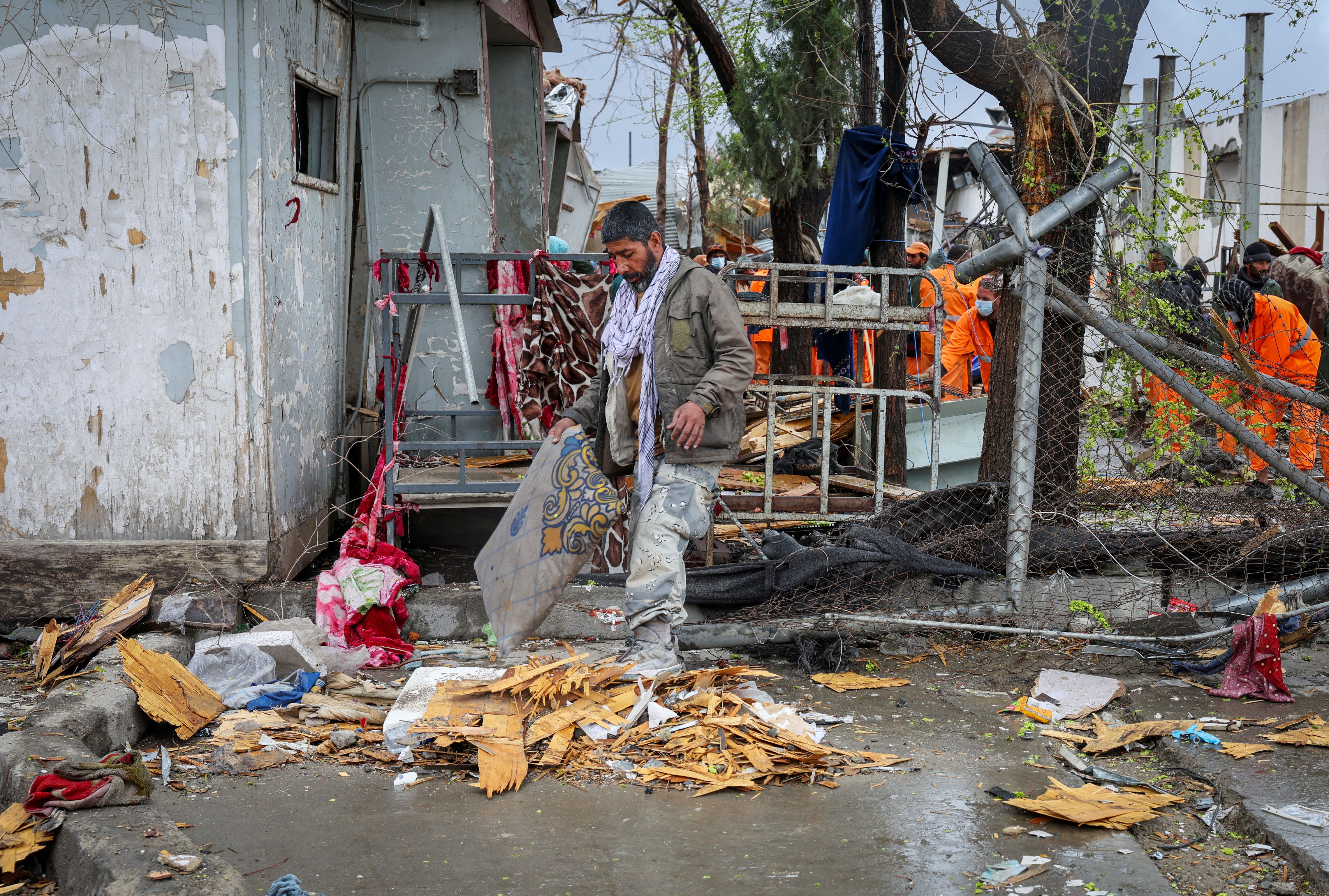 رهبر جدید جمهوری اسلامی برای پایان جنگ میان طالبان و پاکستان اعلام آمادگی کرد